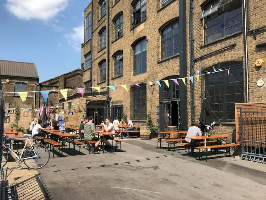 Bright 3 Bed In Hackney Wick Perfect For Families With Kids Apartment London