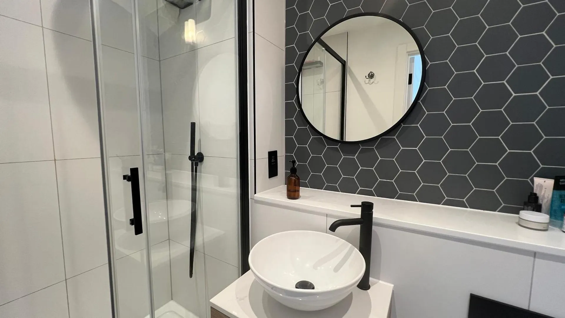 Bright 3 Bed In Hackney Wick Perfect For Families With Kids Apartment London 0*,