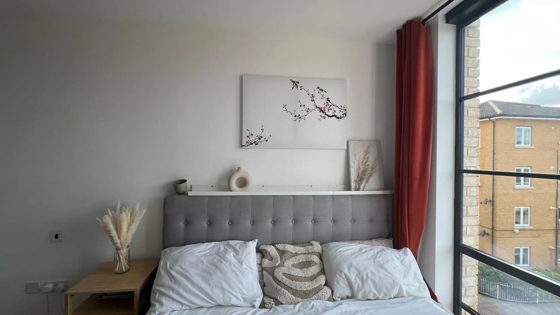 Bright 3 Bed In Hackney Wick Perfect For Families With Kids Apartment London 0*,  United Kingdom